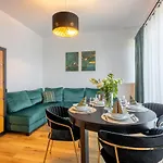 Ambria Platan Tower Appartement *