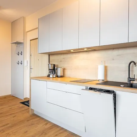 Ambria Platan Tower