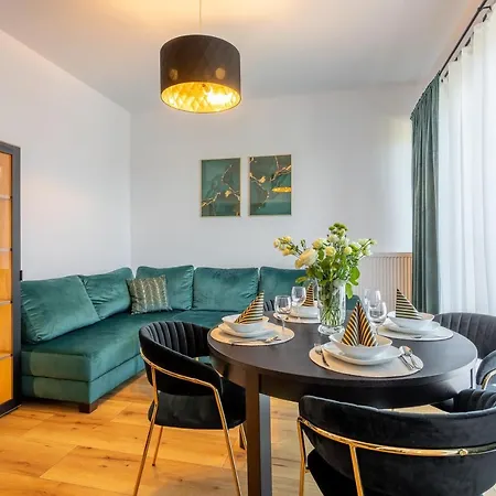 Ambria Platan Tower Apartamento *