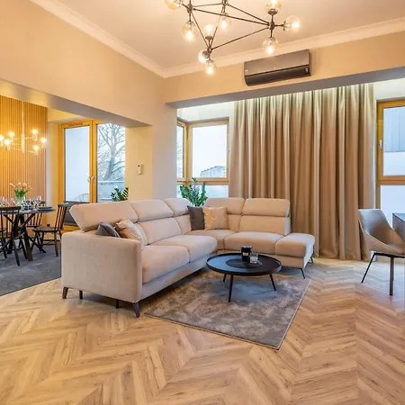 公寓 Ambria Platan Tower *