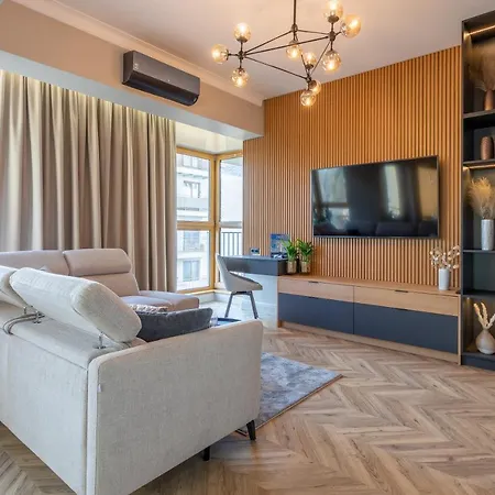 아파트 Ambria Platan Tower *