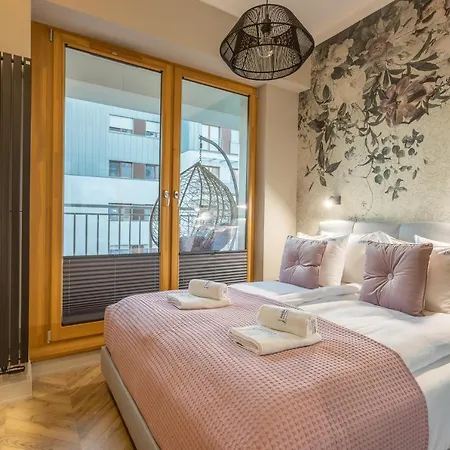 Ambria Platan Tower *