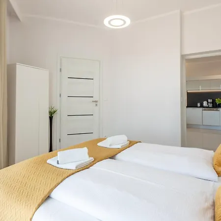 Ambria Platan Tower *