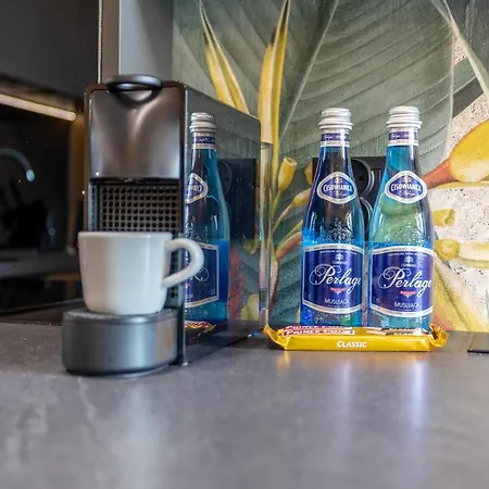 Ambria Platan Tower 아파트 슈비노우이스쳬