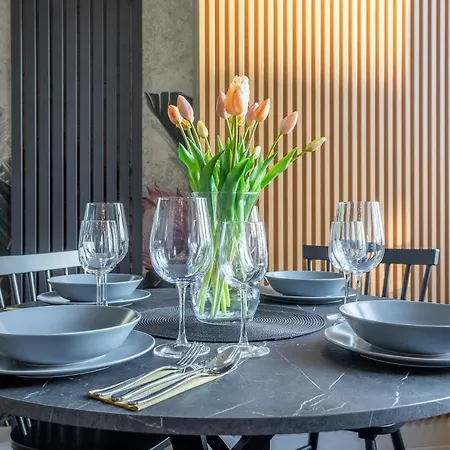 Ambria Platan Tower Apartamento *