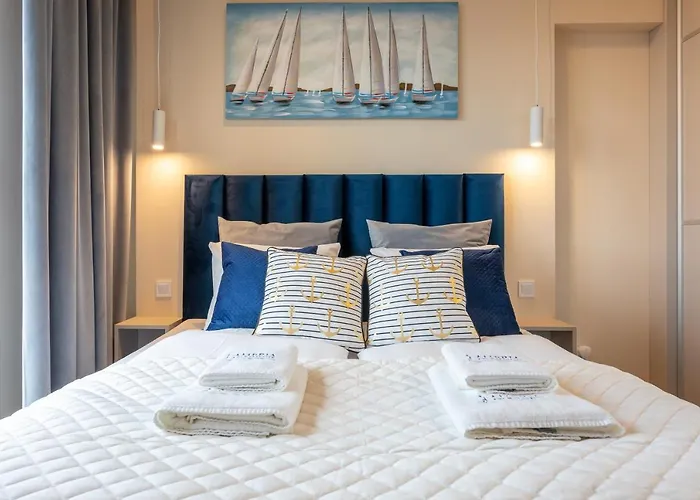 Ambria Platan Tower Apartment