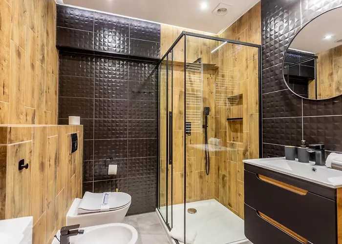 Ambria Platan Tower Apartment