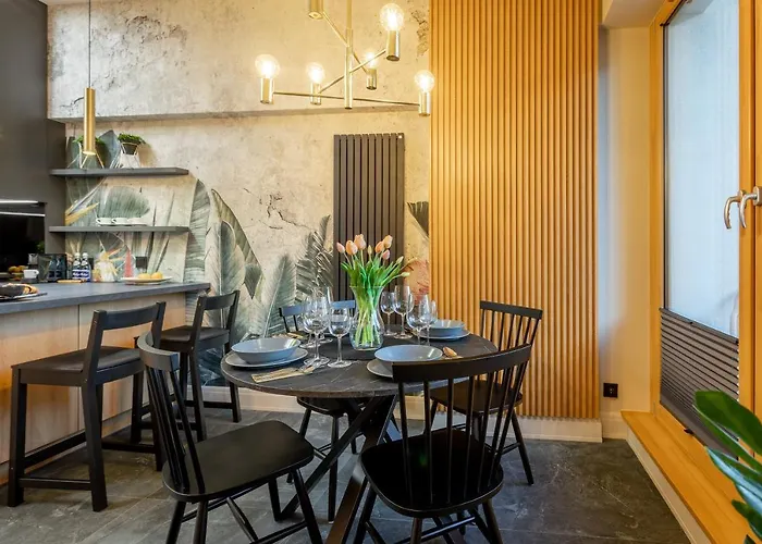 Ambria Platan Tower *