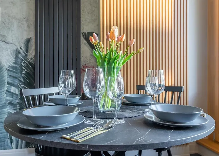 Ambria Platan Tower Lägenhet *